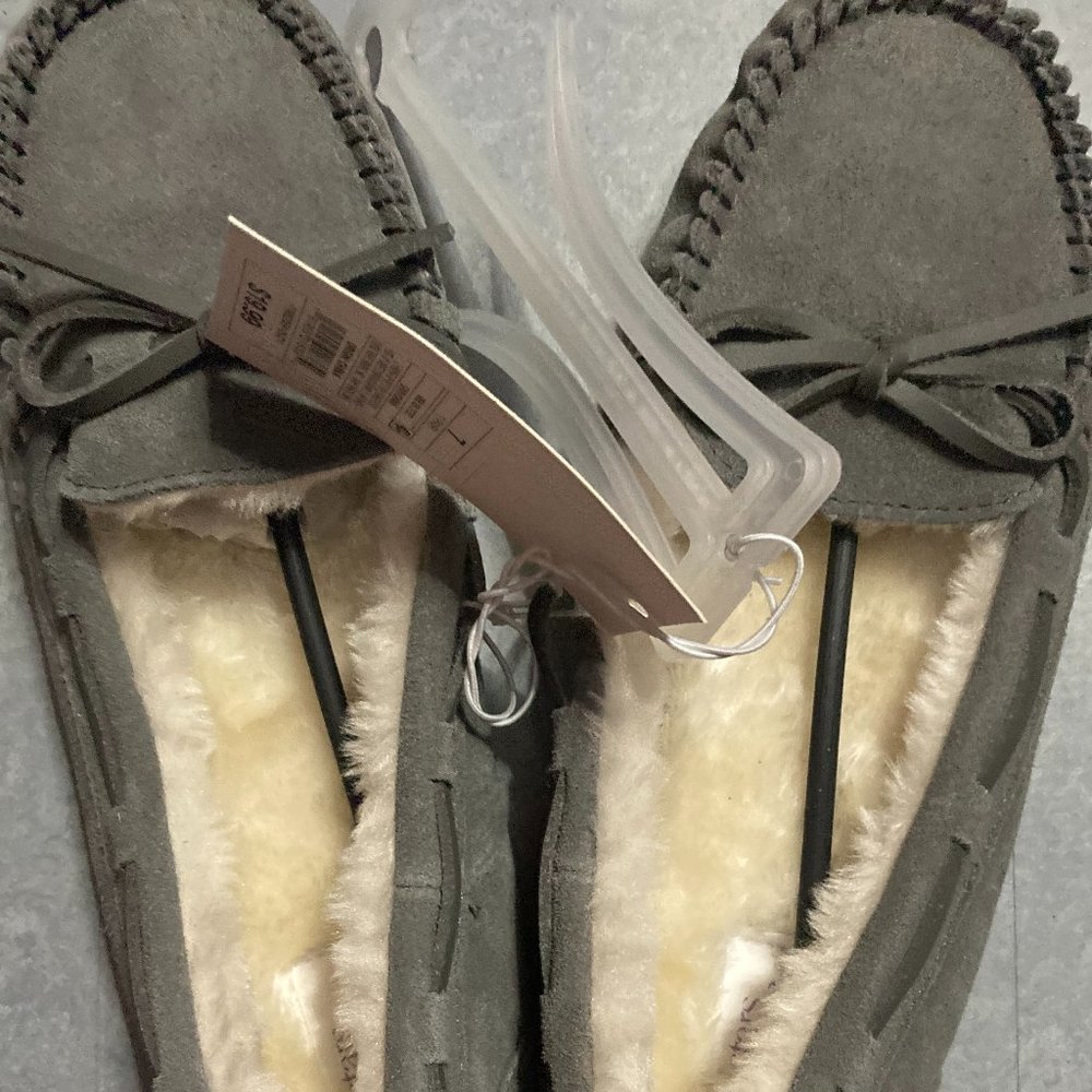 Slippers size 7